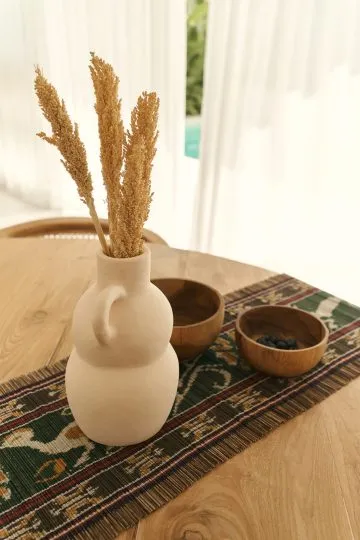 Makai Table Runner
