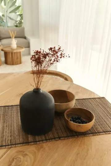 Hinata Table Runner
